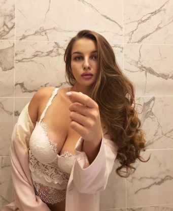 Проститутка Зина